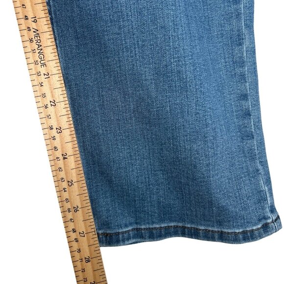 LL Bean Classic Fit Straight Leg Jeans, Size 36/29 - Picture 11 of 12